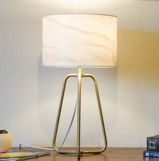 Lumisaxon | New Design Small Modern Stylish Desk Lamp